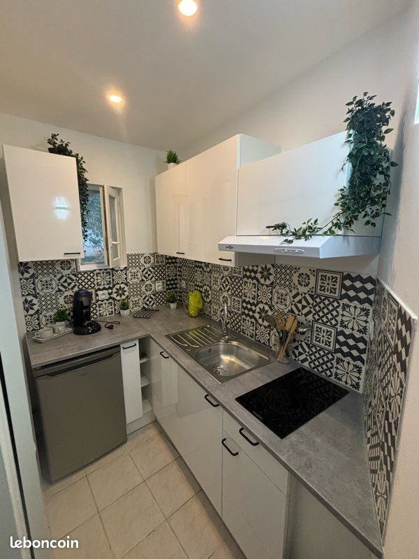 Appartement à louer, 17m², Nîmes