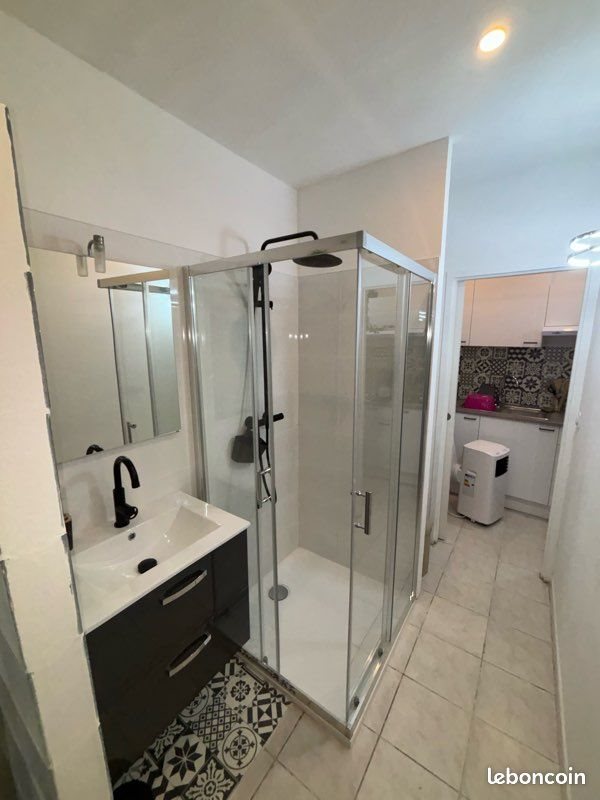 Appartement à louer, 17m², Nîmes
