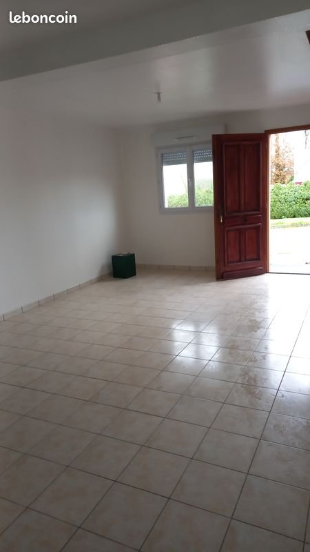 Maison à louer, 88m², Corlay