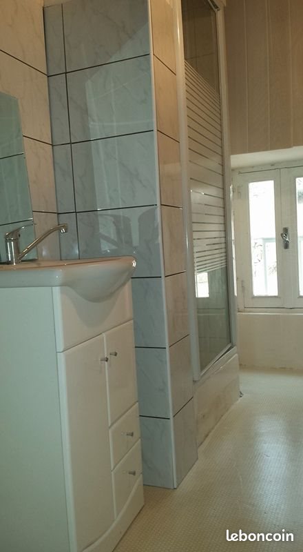 Appartement à louer, 60m², Privas