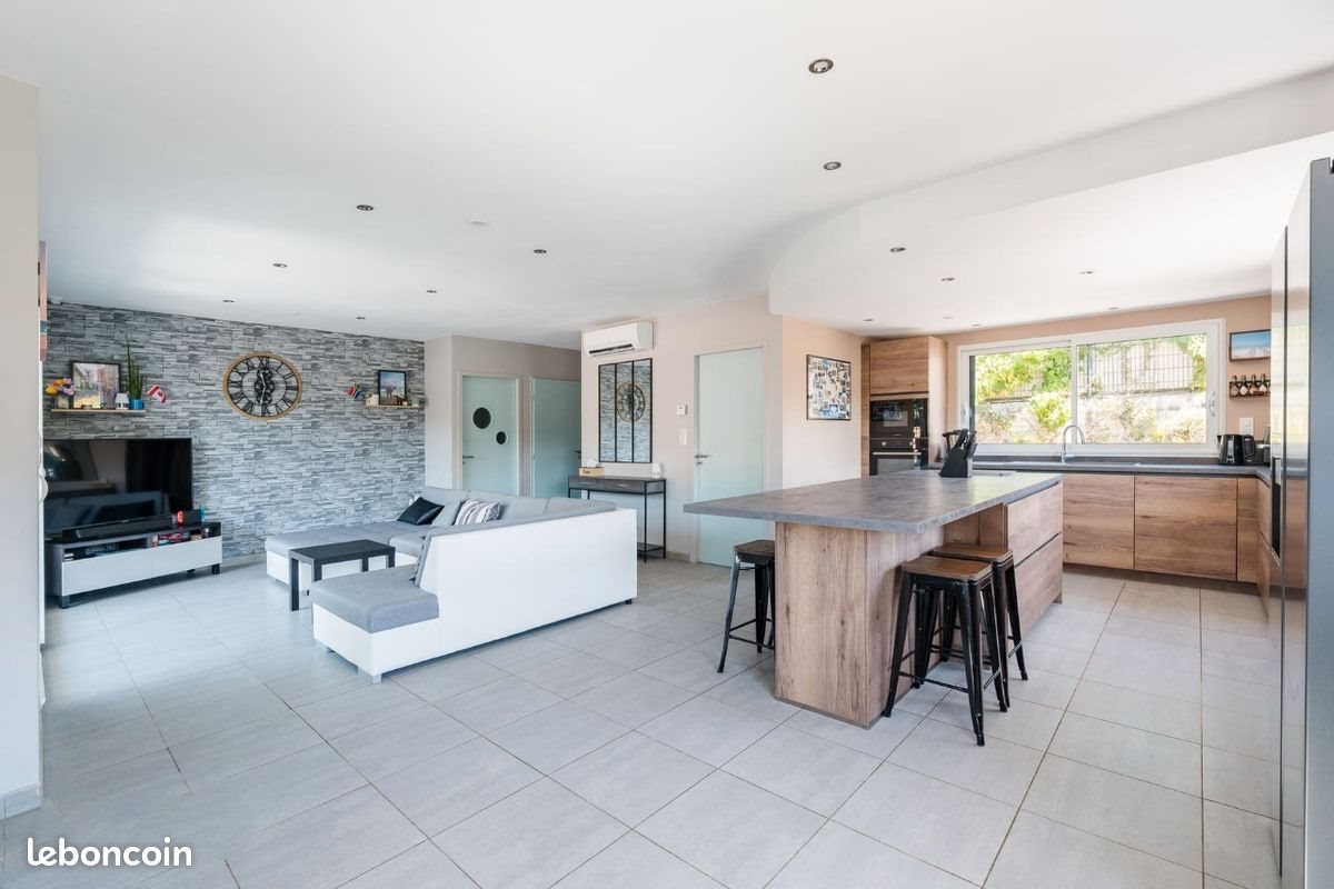 Maison à vendre, 155m², Saint-Clar-de-Rivière