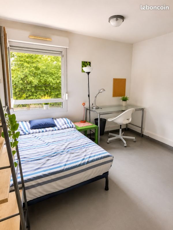 Appartement à louer, 19m², Saint-Etienne