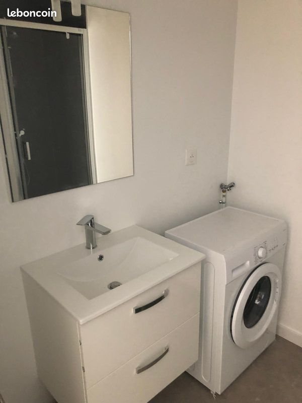 Appartement à louer, 25m², Saint-Étienne