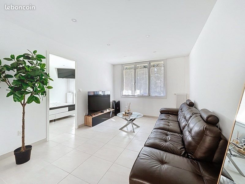 Appartement à vendre, 66m², Pont-Saint-Esprit