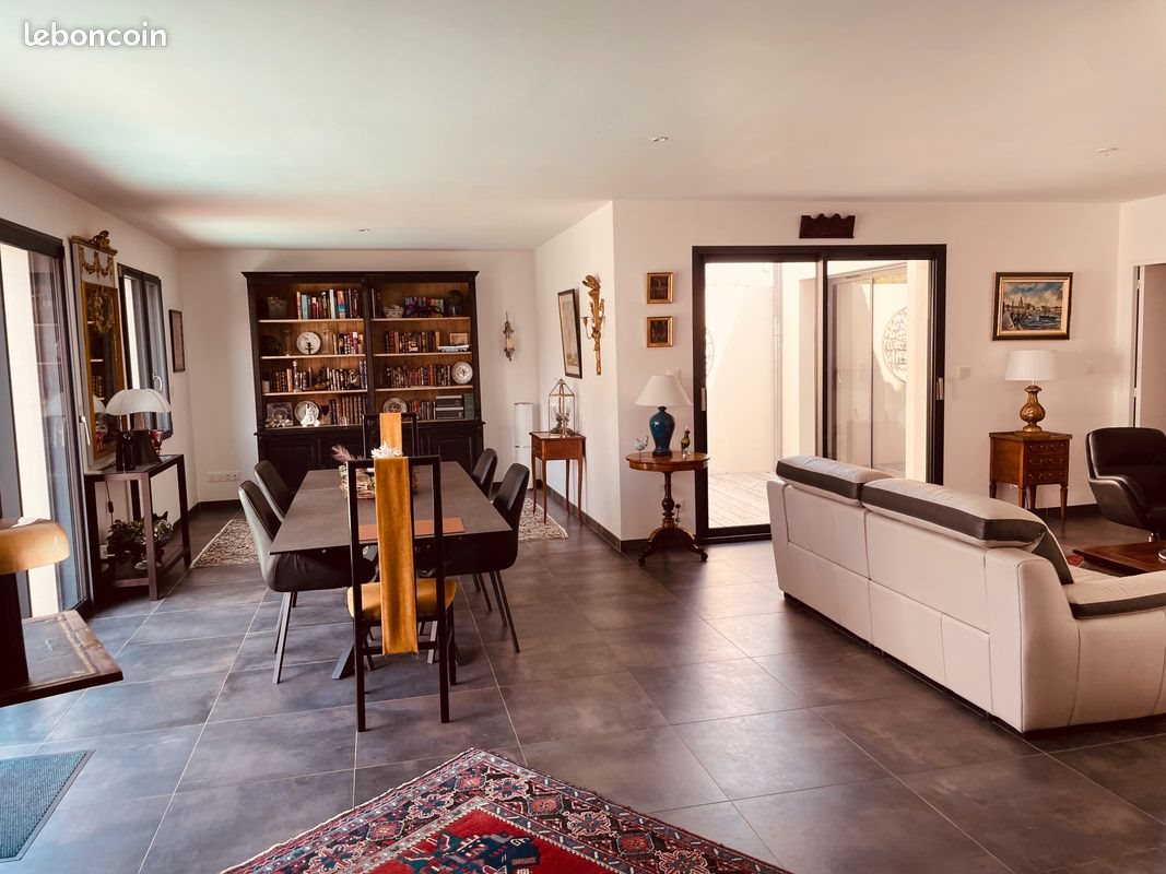 Maison à vendre, 115m², Saint-Georges-des-Coteaux