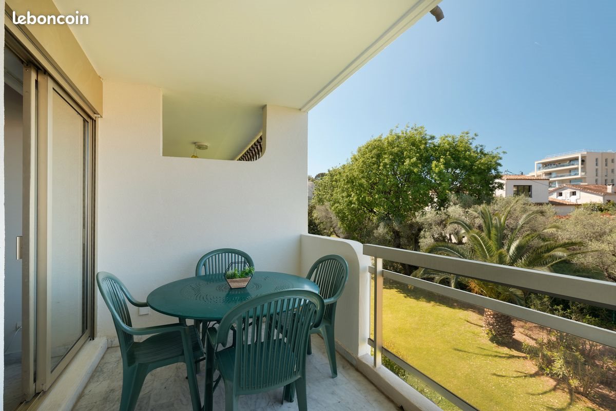 Appartement à louer, 24m², Antibes