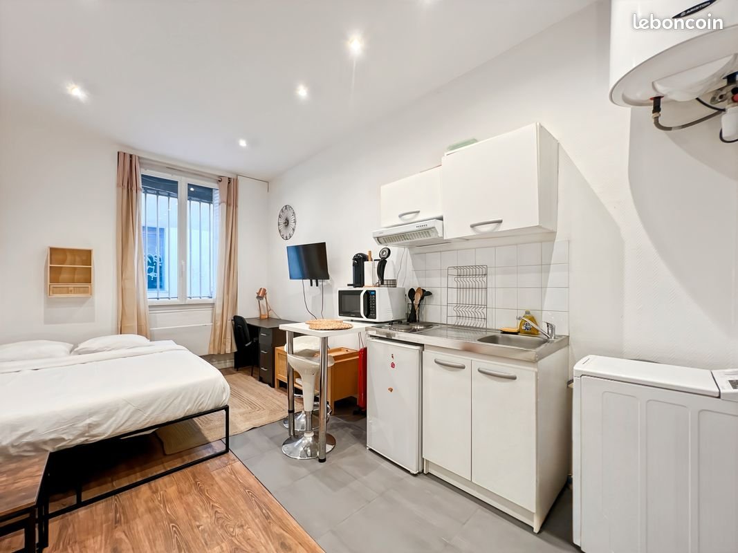 Appartement à louer, 18m², Paris 11ème