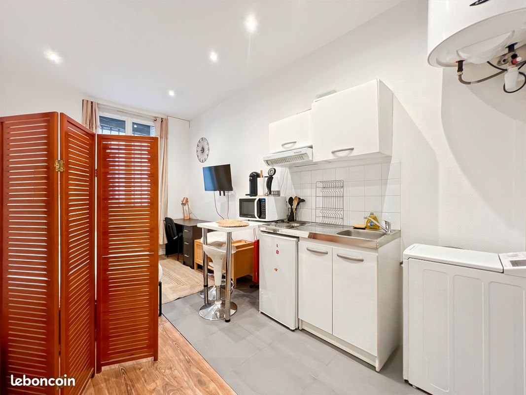 Appartement à louer, 18m², Paris 11ème