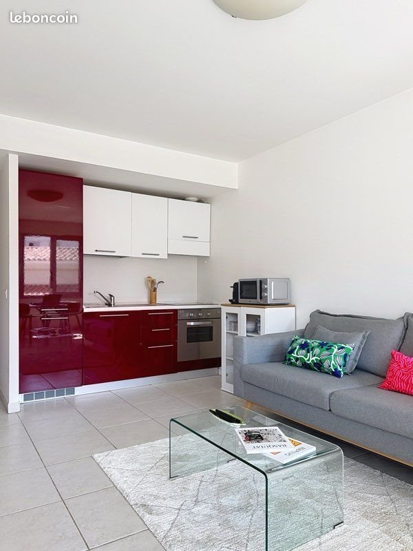 Appartement à louer, 40m², Antibes