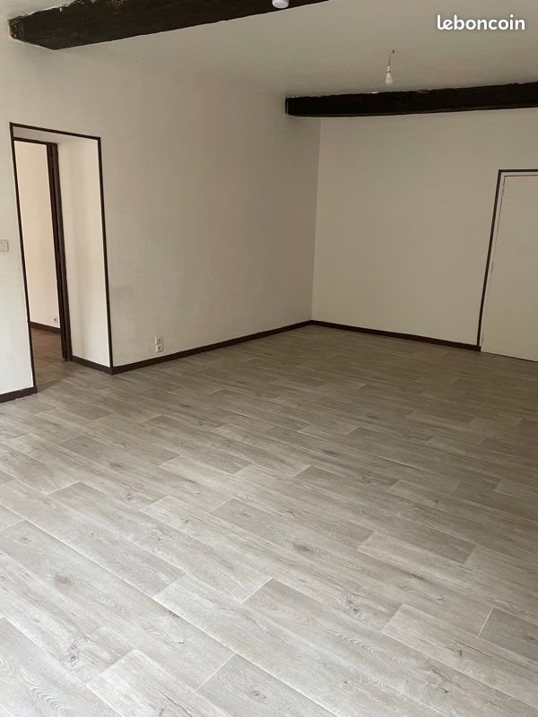 Appartement à louer, 100m², Sedan