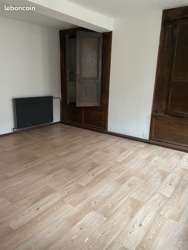Appartement à louer, 100m², Sedan