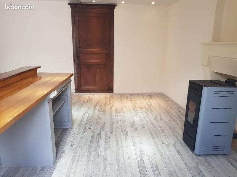 Maison à louer, 92m², Brossac
