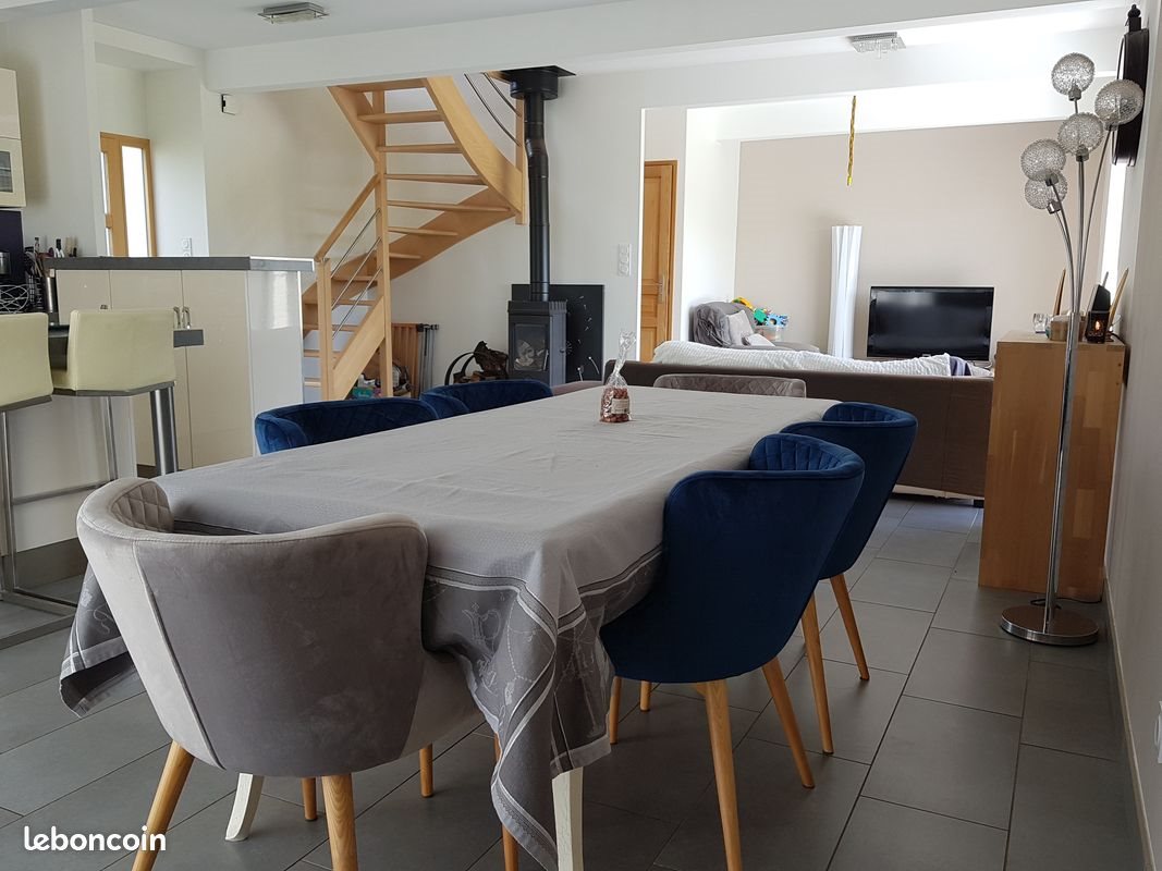 Maison à louer, 99m², Questembert