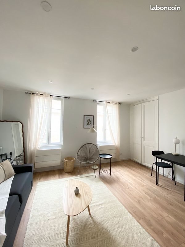 Appartement à louer, 25m², Cognac