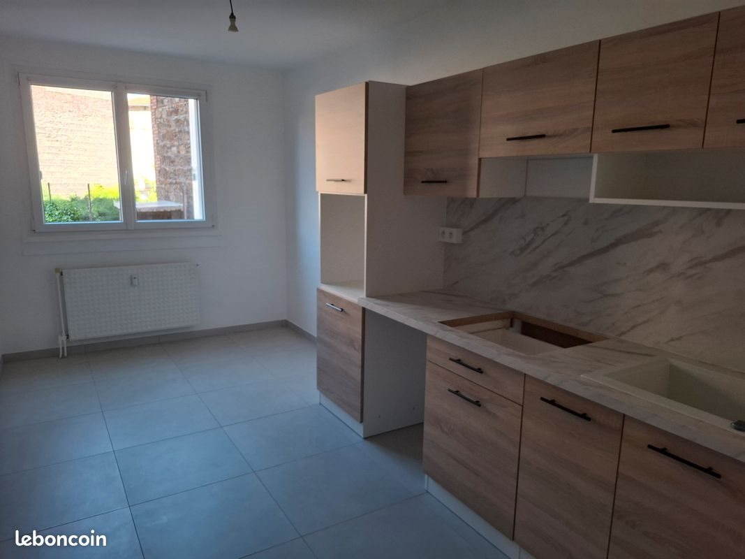 Appartement à louer, 80m², Saint-Étienne