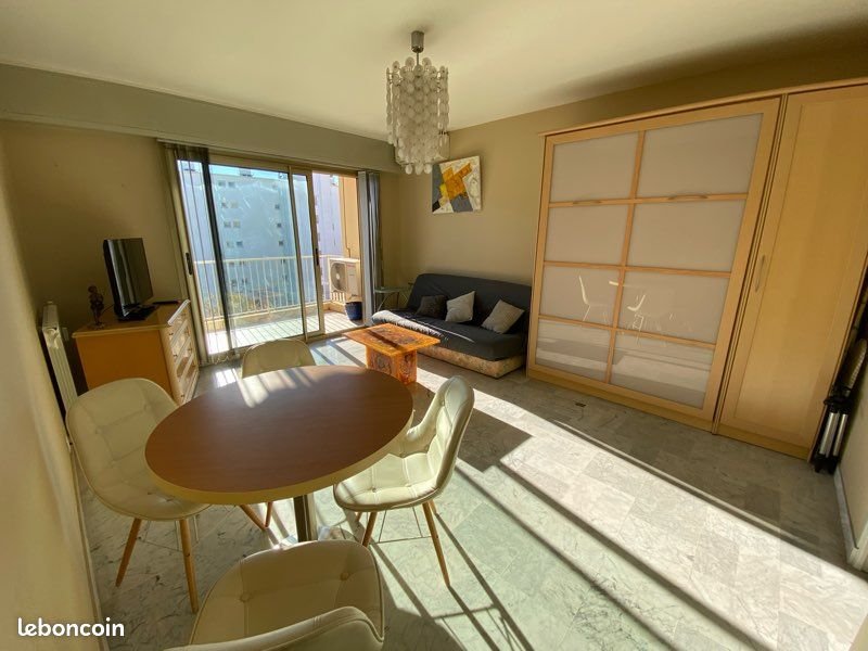Appartement à louer, 36m², Antibes