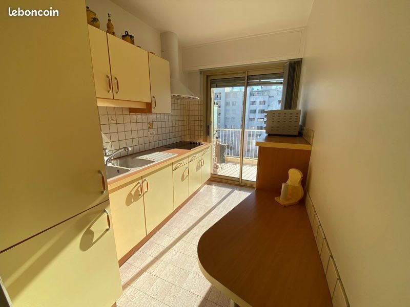 Appartement à louer, 36m², Antibes