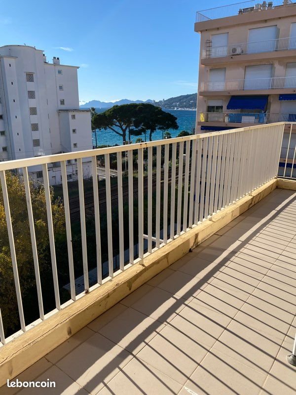 Appartement à louer, 36m², Antibes