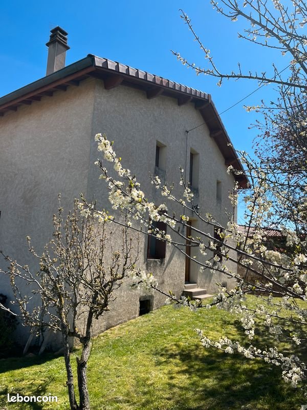 Maison à louer, 70m², Margerie-Chantagret