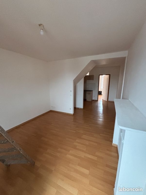 Appartement à louer, 42m², Denain