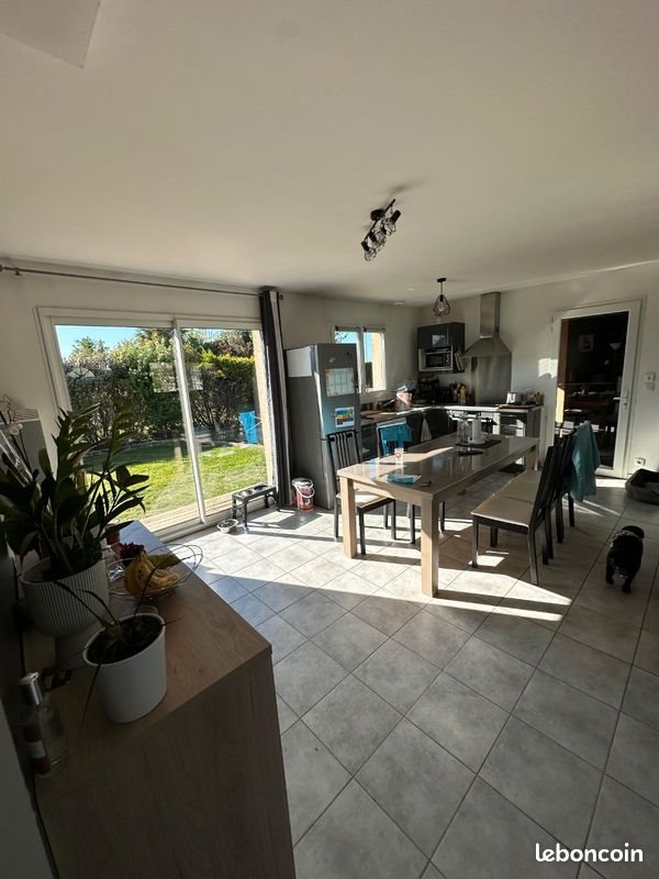 Maison à louer, 71m², Viviers-lès-Montagnes