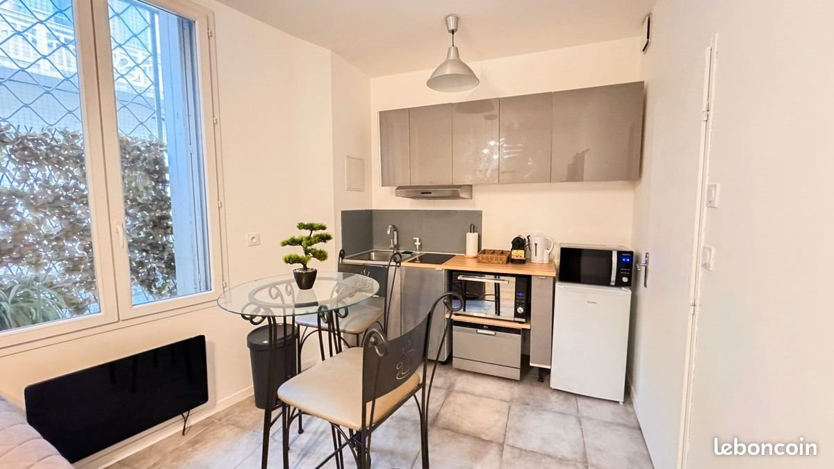 Appartement à louer, 30m², Nîmes