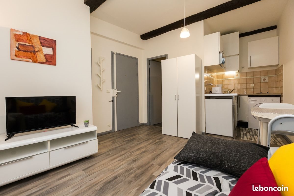 Appartement à louer, 17m², Antibes