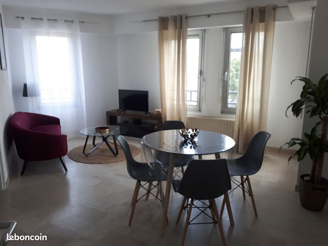 Appartement à louer, 45m², Nîmes