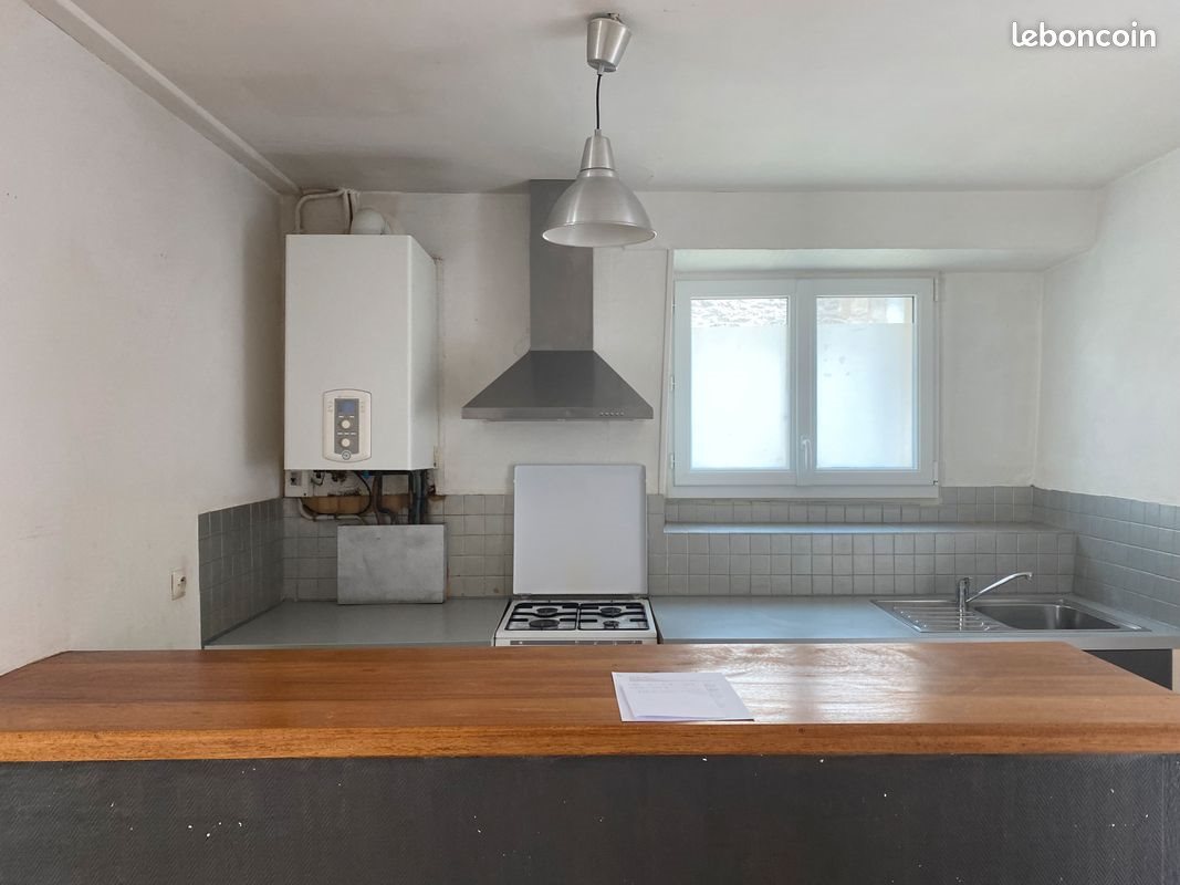 Maison à louer, 80m², Rots