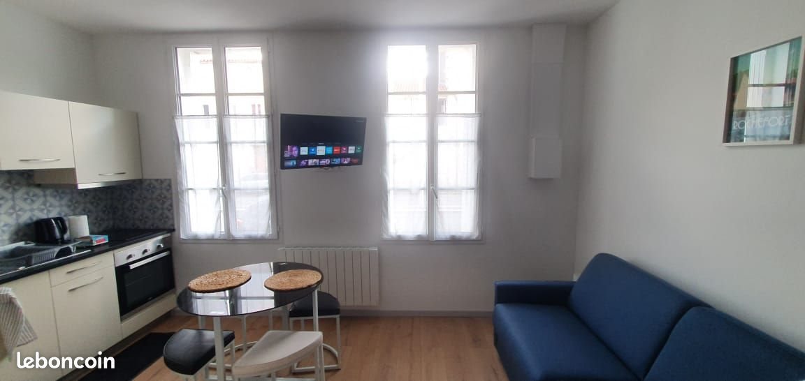 Appartement à louer, 25m², Rochefort
