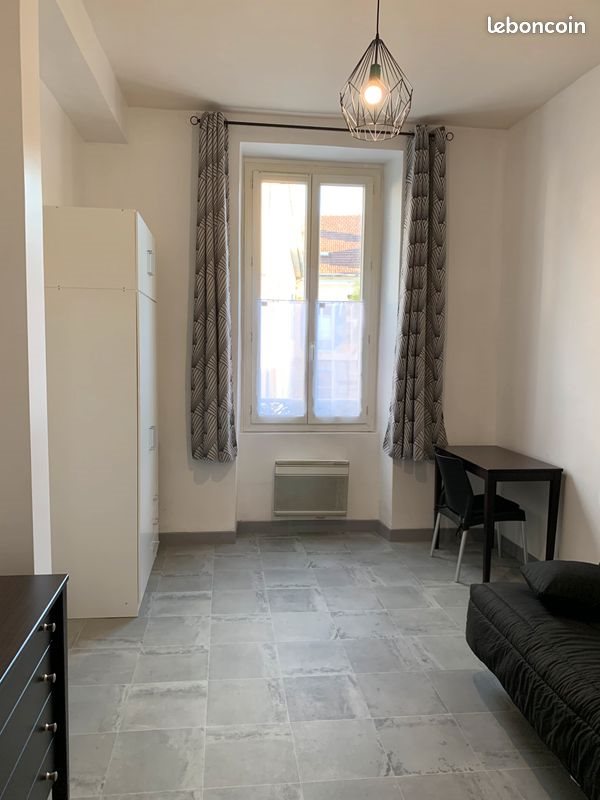Appartement à louer, 21m², Pau