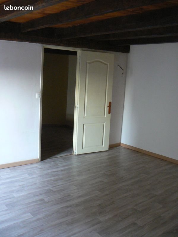 Appartement à louer, 67m², Luthenay-Uxeloup