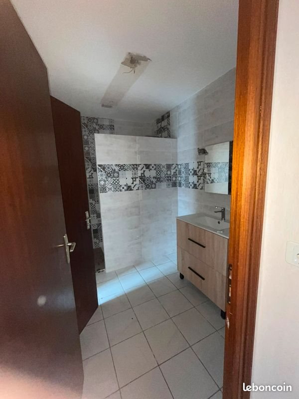 Appartement à louer, 110m², Pluvigner