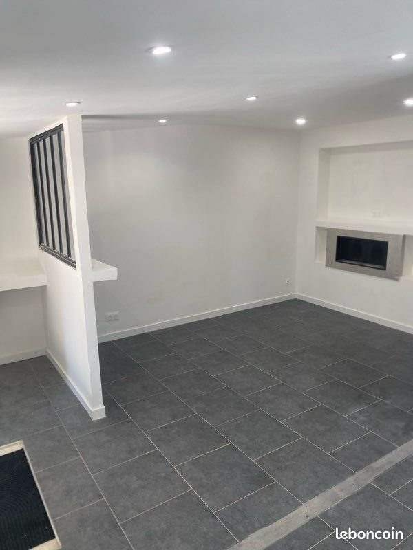 Maison à louer, 38m², Pourrières