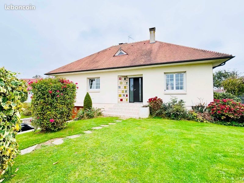 Maison à vendre, 103m², Sierville