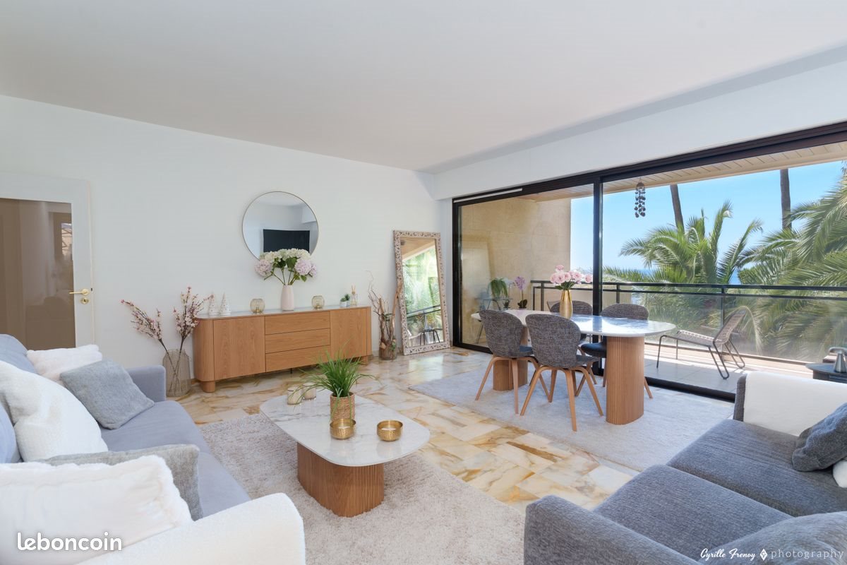 Appartement à louer, 75m², Vallauris