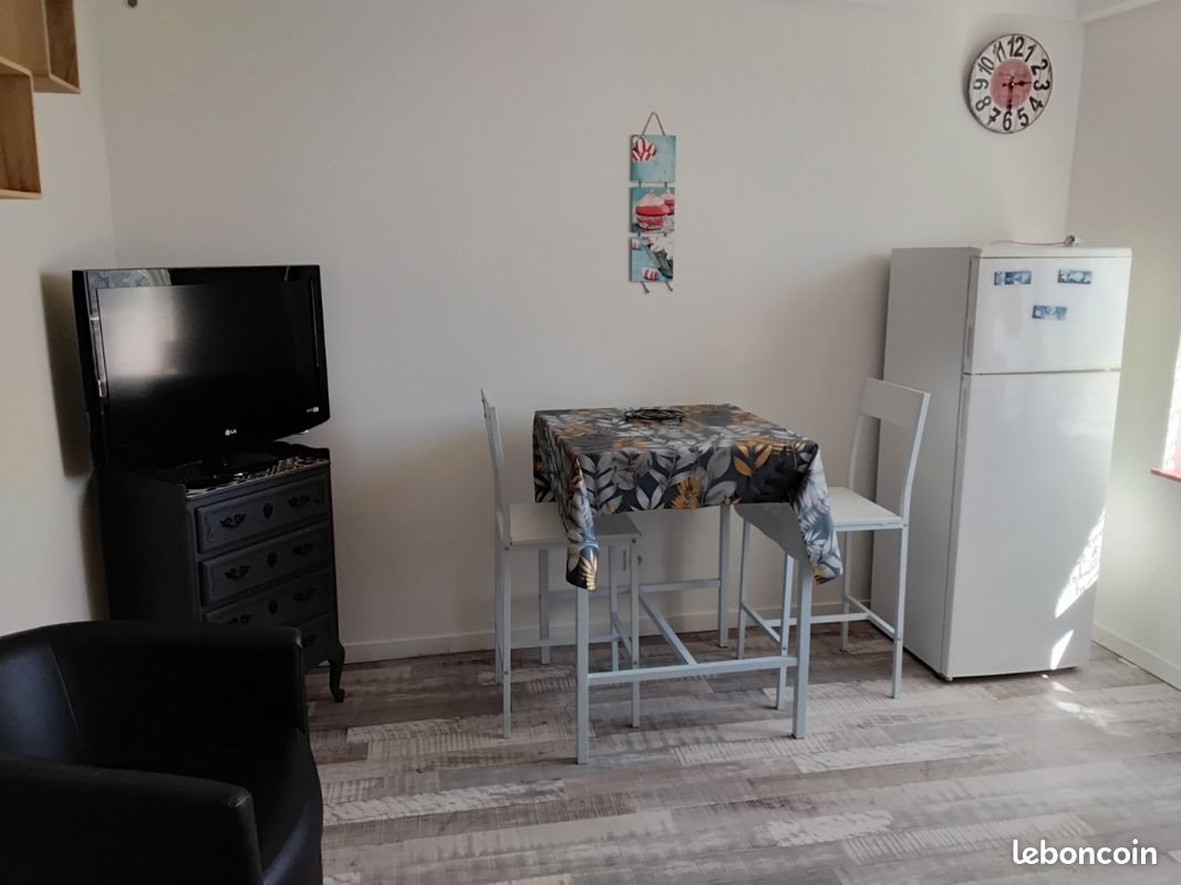 Appartement à louer, 22m², Saint-Chély-d'Apcher