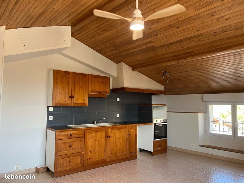 Maison à louer, 65m², La Tour-du-Crieu