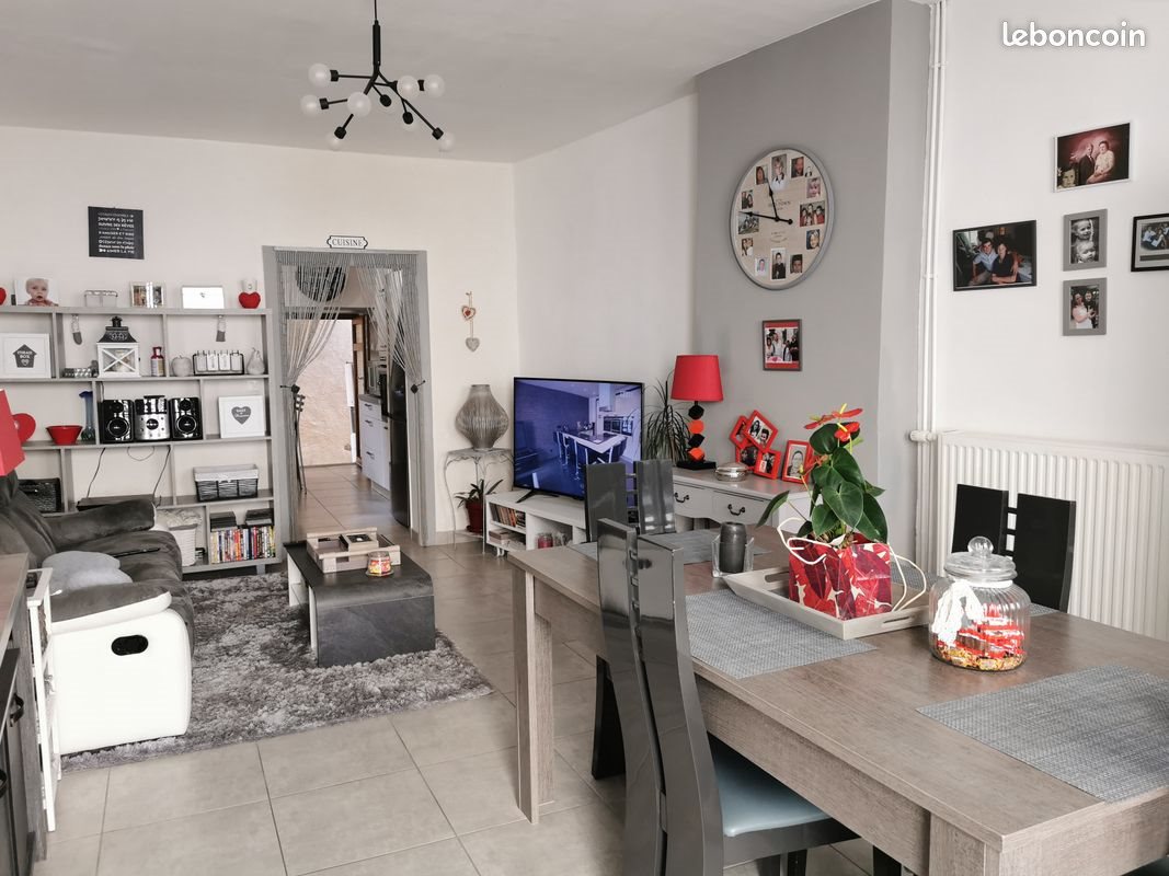 Maison à louer, 70m², Baugé