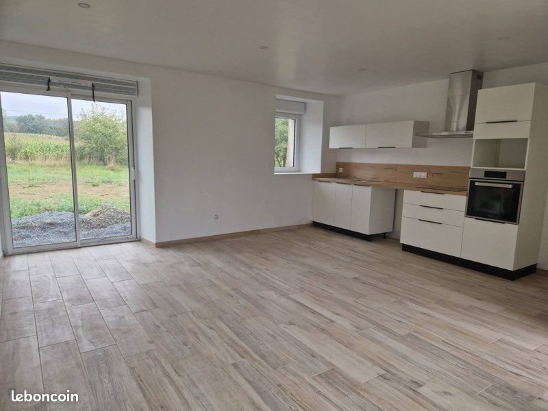 Maison à louer, 90m², Saint-Donan