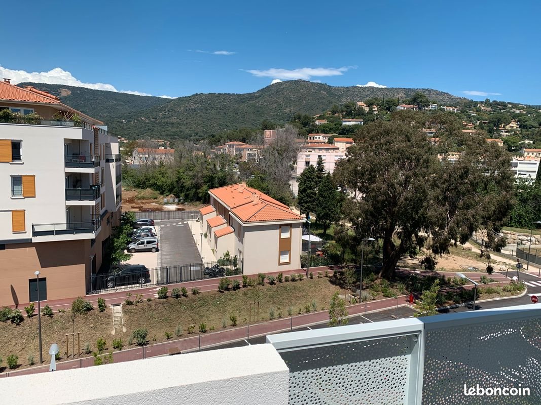 Appartement à louer, 42m², Le Lavandou