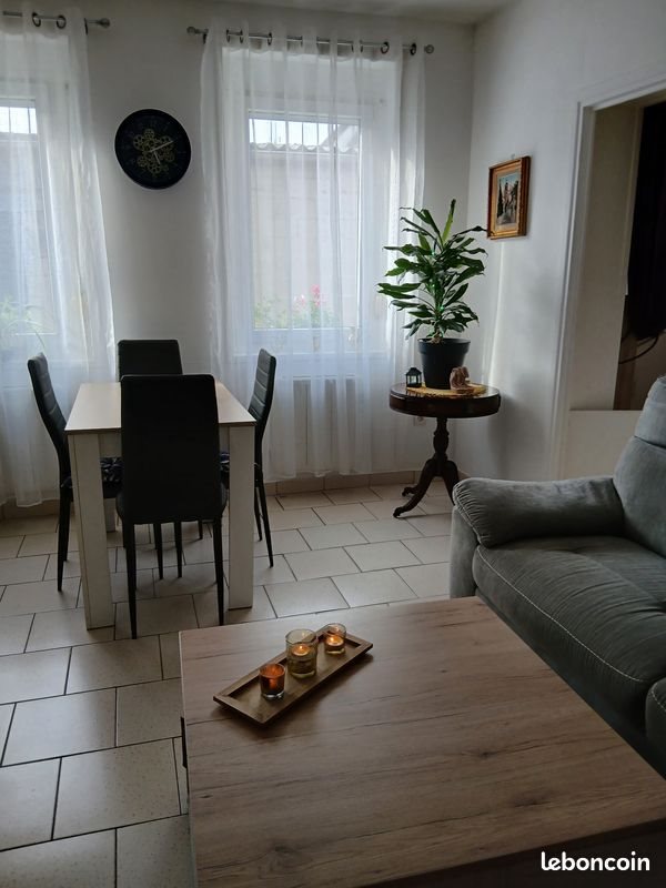 Maison à louer, 66m², Lécluse
