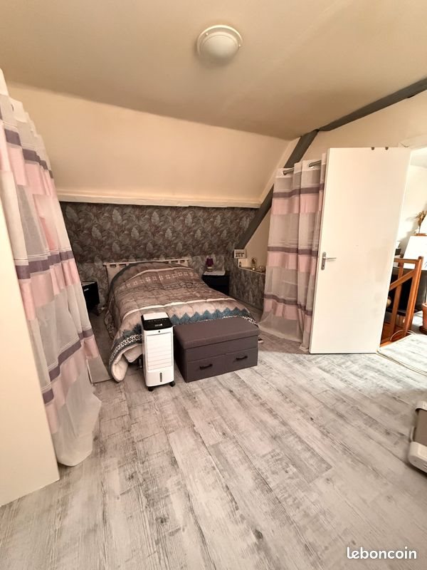 Maison à louer, 66m², Lécluse