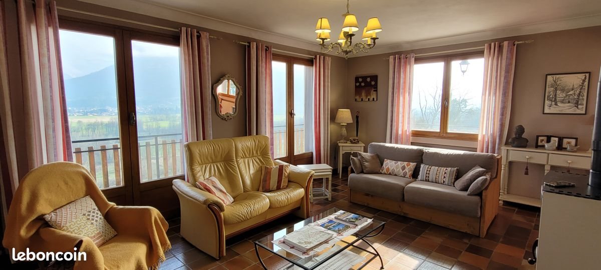 Appartement à louer, 100m², Saint-Laurent-du-Pont