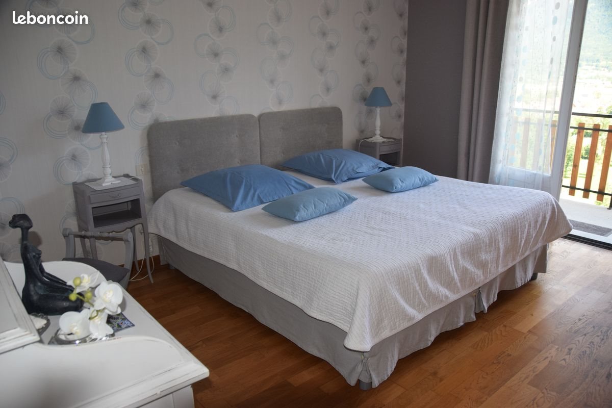 Appartement à louer, 100m², Saint-Laurent-du-Pont