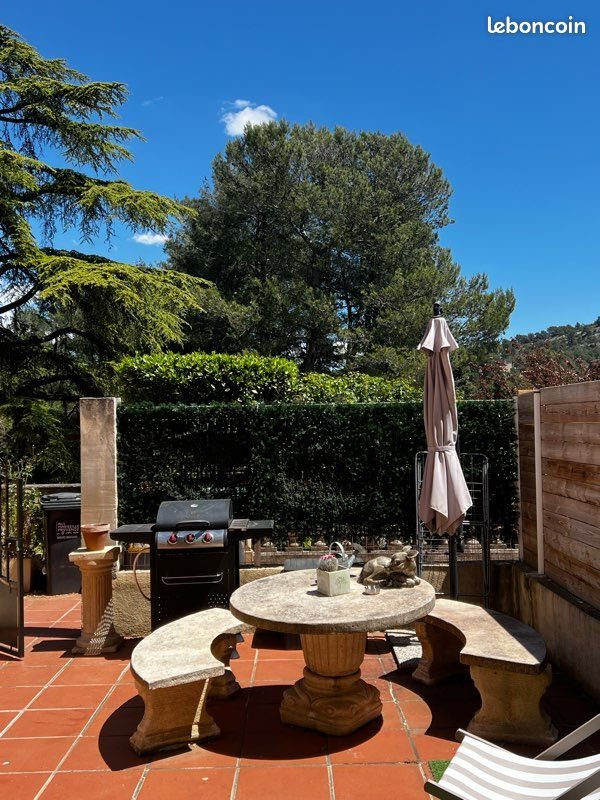 Appartement à louer, 26m², Carnoux-en-Provence