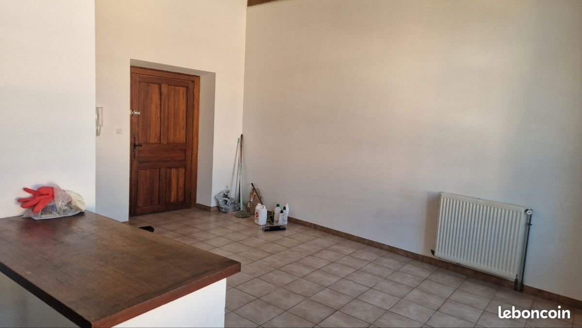 Appartement à louer, 63m², Pont-Saint-Esprit