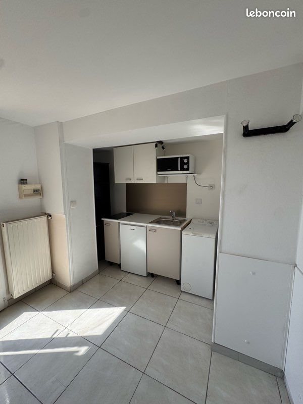 Appartement à louer, 14m², Vallauris