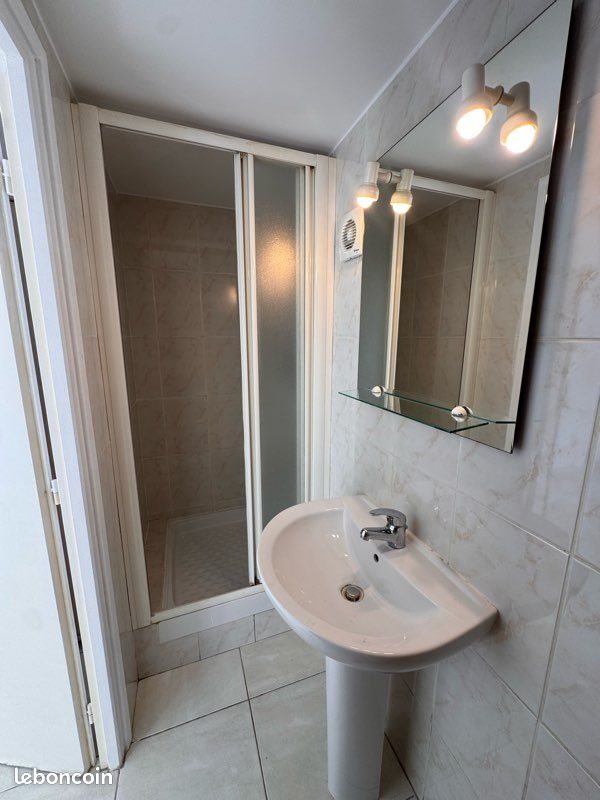Appartement à louer, 14m², Vallauris