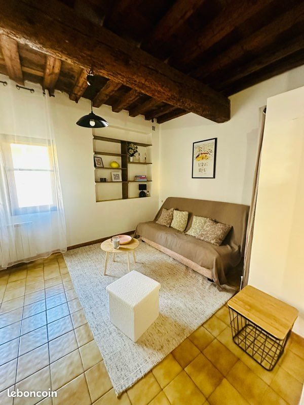 Appartement à louer, 30m², Arles